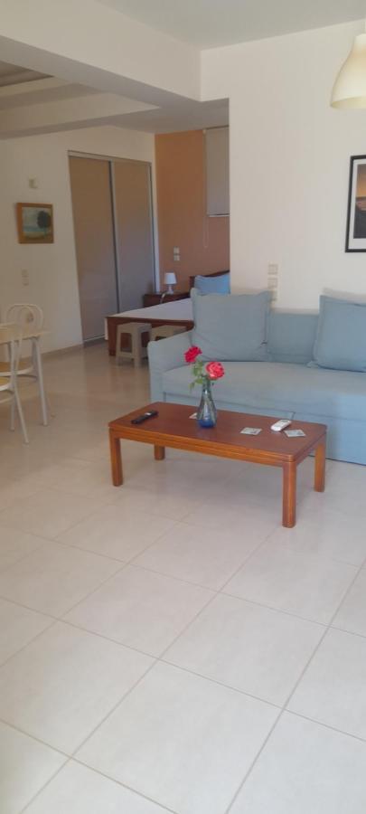 Lena'S Fresh Studio Near The Airport With Seaview 阿特米达 外观 照片